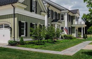 Choose Right Paint Colors to Complement Your Landscaping