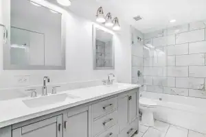 The Best Moisture-Resistant Paint Options for Your Bathroom: Enduring Elegance
