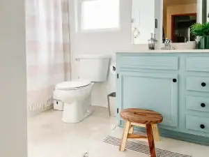 Why Bathroom Cabinet Painting in Columbus Can Be a Better Choice Than Replacement